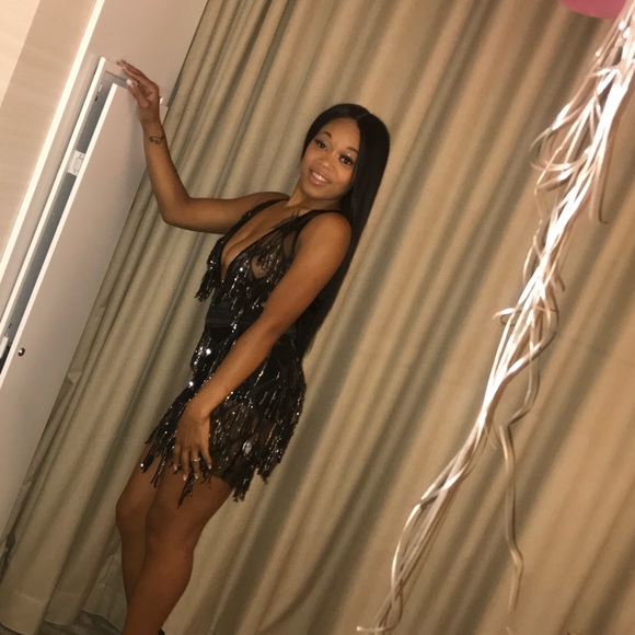 Black VIP DRESS - Picture 4 of 6